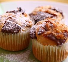 Meggyes-csokoládés muffin
