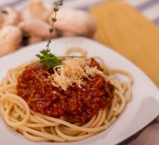 Bolognai spagetti gombával